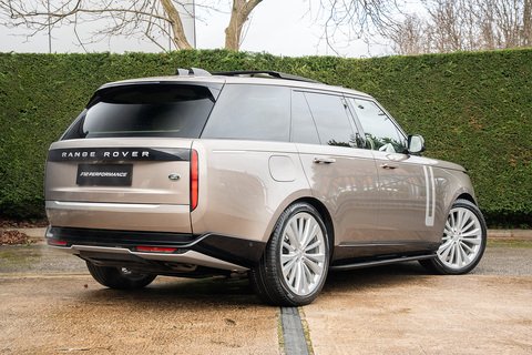 4.4 P530 V8 First Edition SUV 5dr Petrol Auto 4WD Euro 6 (s/s) (530 ps)