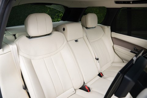 4.4 P530 V8 First Edition SUV 5dr Petrol Auto 4WD Euro 6 (s/s) (530 ps)