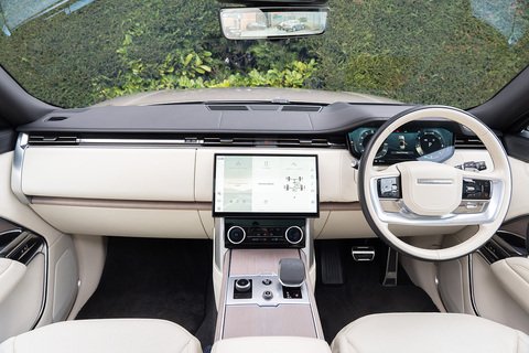 4.4 P530 V8 First Edition SUV 5dr Petrol Auto 4WD Euro 6 (s/s) (530 ps)