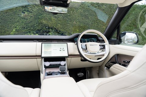 4.4 P530 V8 First Edition SUV 5dr Petrol Auto 4WD Euro 6 (s/s) (530 ps)