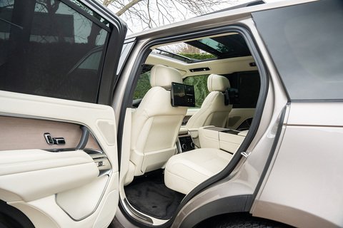 4.4 P530 V8 First Edition SUV 5dr Petrol Auto 4WD Euro 6 (s/s) (530 ps)