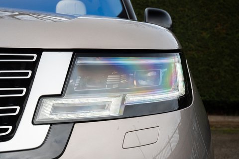 4.4 P530 V8 First Edition SUV 5dr Petrol Auto 4WD Euro 6 (s/s) (530 ps)