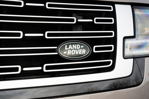 4.4 P530 V8 First Edition SUV 5dr Petrol Auto 4WD Euro 6 (s/s) (530 ps)