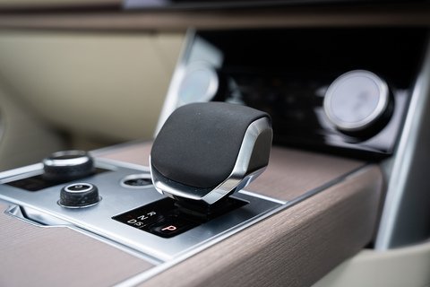 4.4 P530 V8 First Edition SUV 5dr Petrol Auto 4WD Euro 6 (s/s) (530 ps)