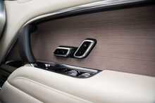 Land Rover Range Rover P530 V8 First Edition 