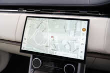 Land Rover Range Rover P530 V8 First Edition 