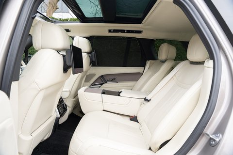 4.4 P530 V8 First Edition SUV 5dr Petrol Auto 4WD Euro 6 (s/s) (530 ps)