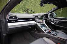 Lamborghini Urus V8 BiTurbo 