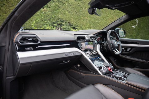 4.0 V8 BiTurbo SUV 5dr Petrol Auto 4WD Euro 6 (650 ps)