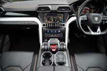 Lamborghini Urus V8 BiTurbo 