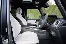 Mercedes-Benz G Class G63 V8 BiTurbo MHEV AMG Magno Edition 