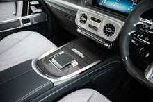 Mercedes-Benz G Class G63 V8 BiTurbo MHEV AMG Magno Edition 