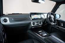 Mercedes-Benz G Class G63 V8 BiTurbo MHEV AMG Magno Edition 