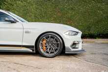 Ford Mustang V8 Mach 1 