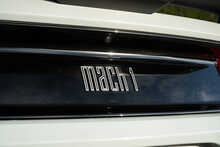 Ford Mustang V8 Mach 1 