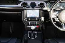 Ford Mustang V8 Mach 1 