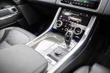 Land Rover Range Rover Sport P575 V8 SVR 