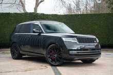 Land Rover Range Rover D300 MHEV SE 