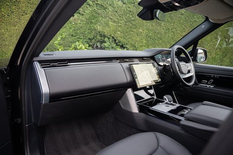 3.0 D300 MHEV SE SUV 5dr Diesel Auto 4WD Euro 6 (s/s) (300 ps)