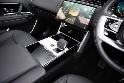 3.0 D300 MHEV SE SUV 5dr Diesel Auto 4WD Euro 6 (s/s) (300 ps)