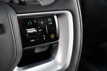 Land Rover Range Rover D300 MHEV SE 