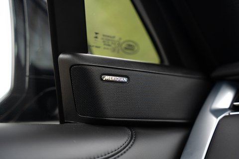 3.0 D300 MHEV SE SUV 5dr Diesel Auto 4WD Euro 6 (s/s) (300 ps)