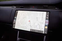 Land Rover Range Rover D300 MHEV SE 