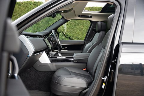 3.0 D300 MHEV SE SUV 5dr Diesel Auto 4WD Euro 6 (s/s) (300 ps)