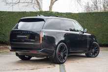 Land Rover Range Rover D300 MHEV SE 