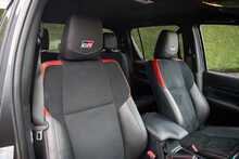 Toyota Hilux D-4D GR SPORT 