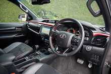 Toyota Hilux D-4D GR SPORT 