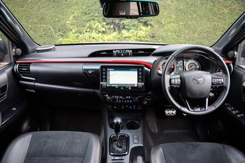 2.8 D-4D GR SPORT Pickup Double Cab 4dr Diesel Auto 4WD Euro 6 (s/s) (204 ps)