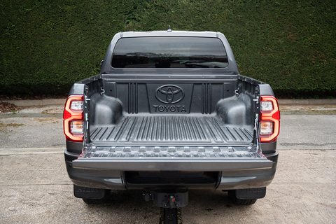 2.8 D-4D GR SPORT Pickup Double Cab 4dr Diesel Auto 4WD Euro 6 (s/s) (204 ps)