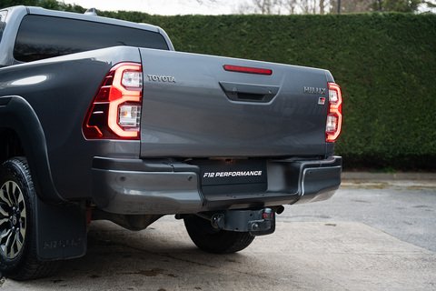 2.8 D-4D GR SPORT Pickup Double Cab 4dr Diesel Auto 4WD Euro 6 (s/s) (204 ps)