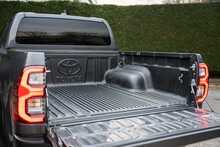 Toyota Hilux D-4D GR SPORT 