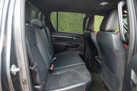 2.8 D-4D GR SPORT Pickup Double Cab 4dr Diesel Auto 4WD Euro 6 (s/s) (204 ps)