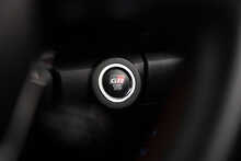 Toyota Hilux D-4D GR SPORT 