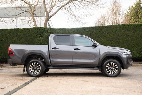 2.8 D-4D GR SPORT Pickup Double Cab 4dr Diesel Auto 4WD Euro 6 (s/s) (204 ps)