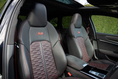 4.0 TFSI V8 Performance Carbon Vorsprung Estate 5dr Petrol Tiptronic quattro Euro 6 (s/s) (630 ps)