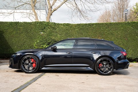 4.0 TFSI V8 Performance Carbon Vorsprung Estate 5dr Petrol Tiptronic quattro Euro 6 (s/s) (630 ps)