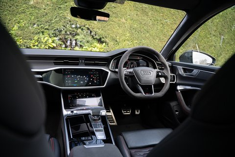 4.0 TFSI V8 Performance Carbon Vorsprung Estate 5dr Petrol Tiptronic quattro Euro 6 (s/s) (630 ps)