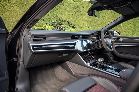 4.0 TFSI V8 Performance Carbon Vorsprung Estate 5dr Petrol Tiptronic quattro Euro 6 (s/s) (630 ps)