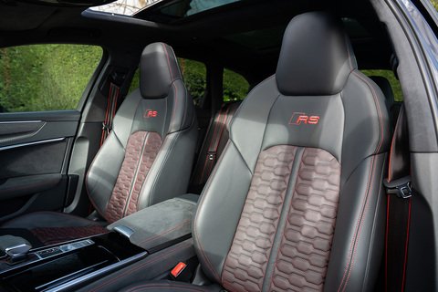 4.0 TFSI V8 Performance Carbon Vorsprung Estate 5dr Petrol Tiptronic quattro Euro 6 (s/s) (630 ps)