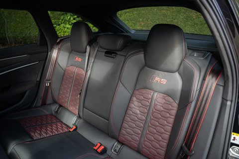 4.0 TFSI V8 Performance Carbon Vorsprung Estate 5dr Petrol Tiptronic quattro Euro 6 (s/s) (630 ps)