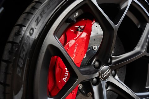 4.0 TFSI V8 Performance Carbon Vorsprung Estate 5dr Petrol Tiptronic quattro Euro 6 (s/s) (630 ps)