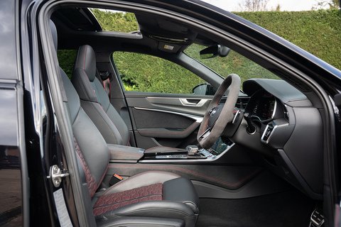 4.0 TFSI V8 Performance Carbon Vorsprung Estate 5dr Petrol Tiptronic quattro Euro 6 (s/s) (630 ps)