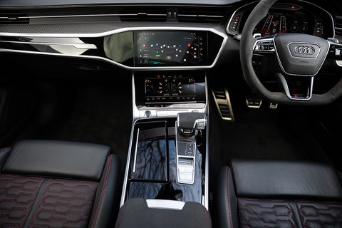 4.0 TFSI V8 Performance Carbon Vorsprung Estate 5dr Petrol Tiptronic quattro Euro 6 (s/s) (630 ps)