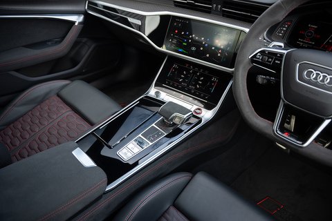 4.0 TFSI V8 Performance Carbon Vorsprung Estate 5dr Petrol Tiptronic quattro Euro 6 (s/s) (630 ps)