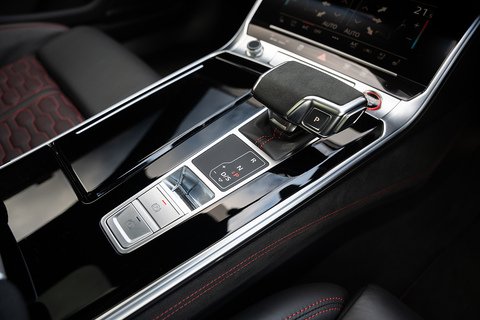 4.0 TFSI V8 Performance Carbon Vorsprung Estate 5dr Petrol Tiptronic quattro Euro 6 (s/s) (630 ps)