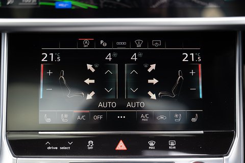 4.0 TFSI V8 Performance Carbon Vorsprung Estate 5dr Petrol Tiptronic quattro Euro 6 (s/s) (630 ps)